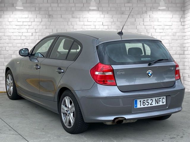 BMW Serie 1 180i   5 puertas 
