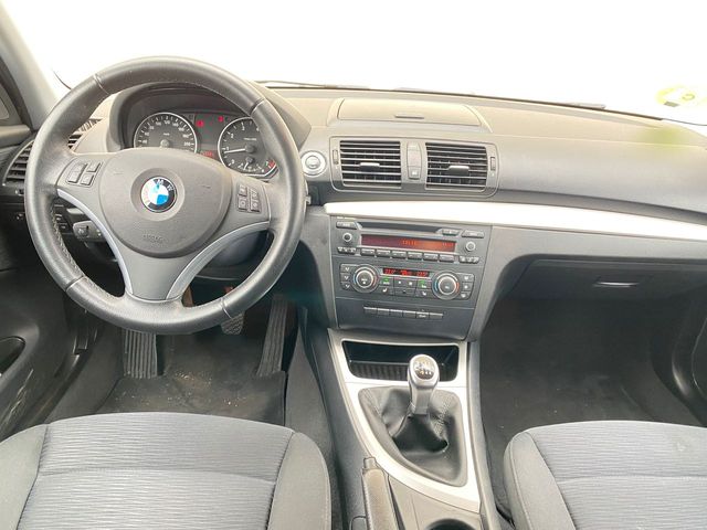 BMW Serie 1 180i   5 puertas 
