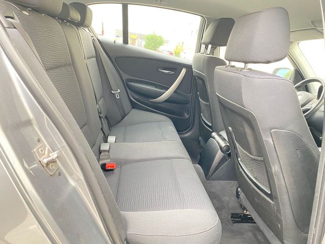 BMW Serie 1 180i   5 puertas 