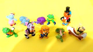 65 Giocattoli Kinder Sorpresa Personaggi