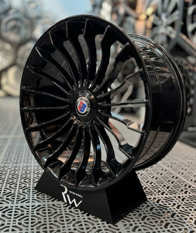 Llantas 21 BMW Hamaan Black Performance
