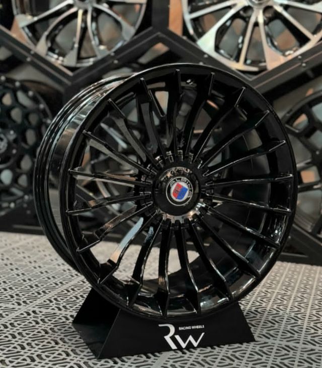 Llantas 21 BMW Hamaan Black Performance