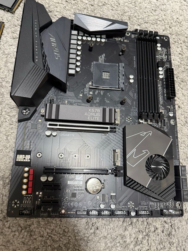 Placa Base Gigabyte X570 Aorus Elite