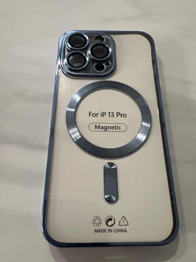 Funda iPhone 13 Pro Kette Tech Azul