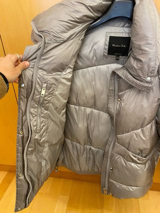 Abrigo gris de Massimo Dutti