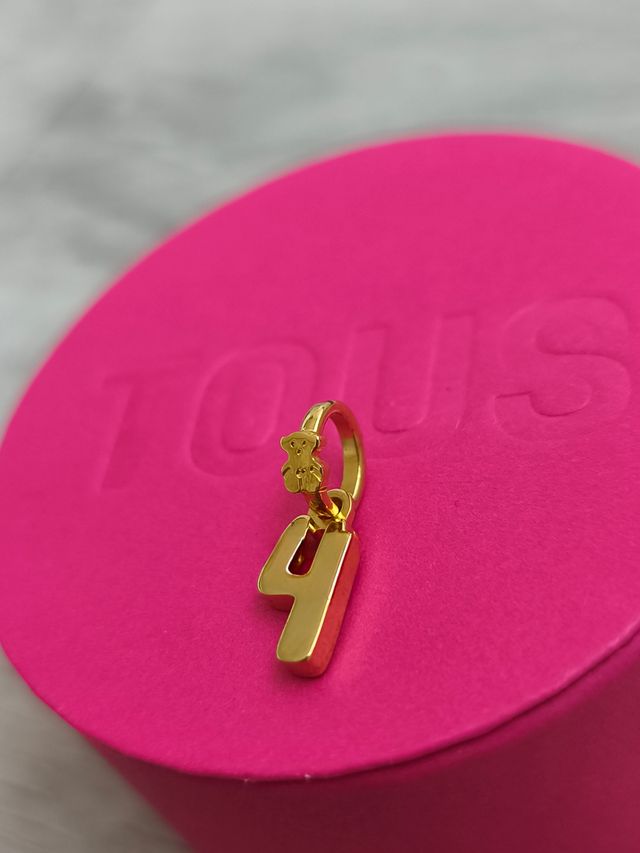Colgante Tous Oso Número 4 Oro 18k último día vent