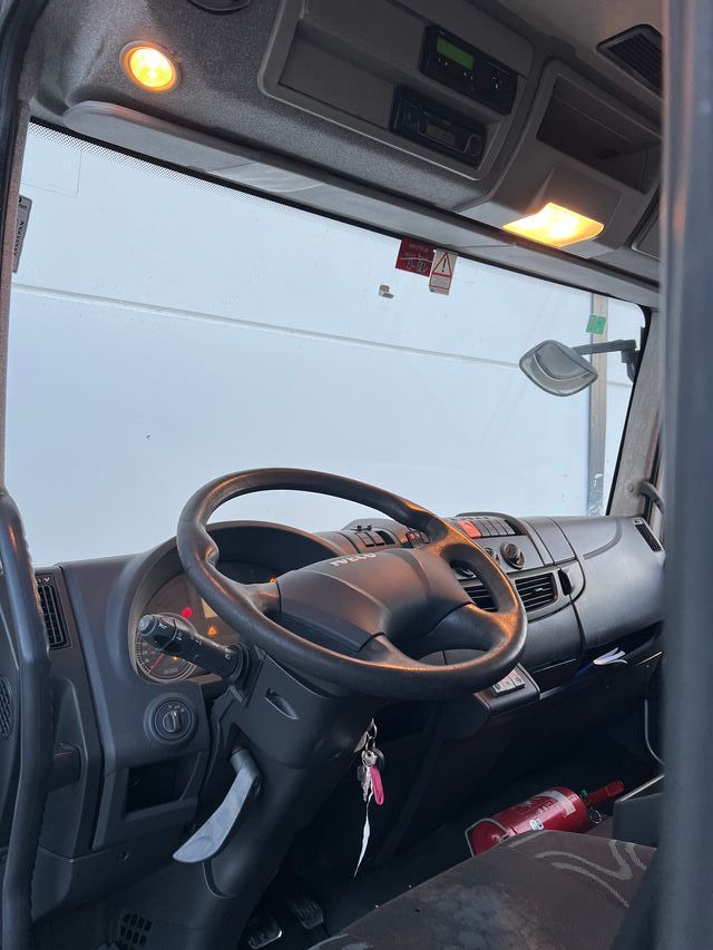 IVECO eurocargo 120e 18  2012