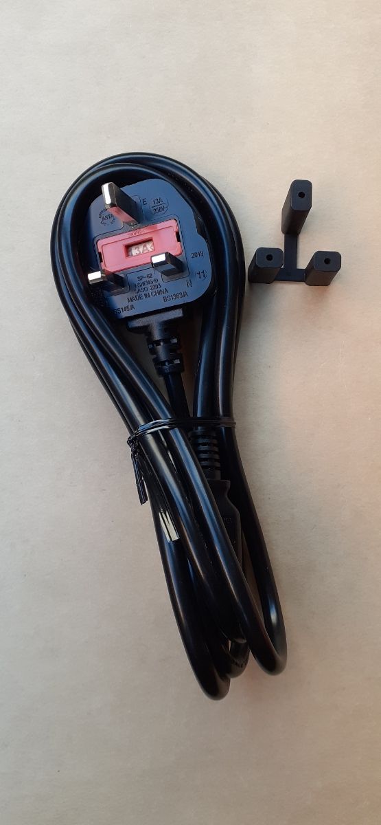 Adaptador Enchufe Inglés SHENG