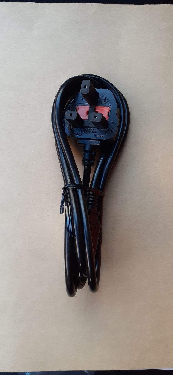 Adaptador Enchufe Inglés SHENG