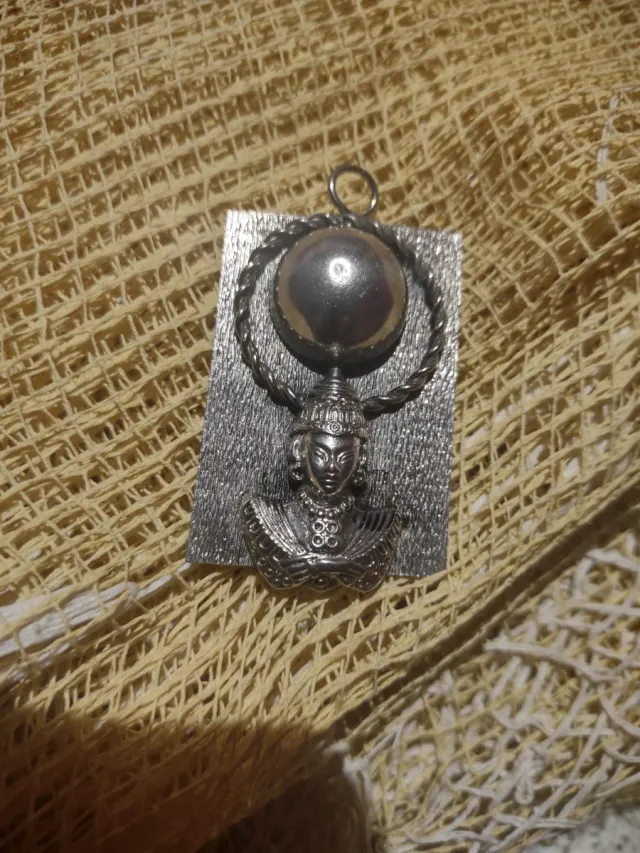 Colgante Vintage Diosa Hindú