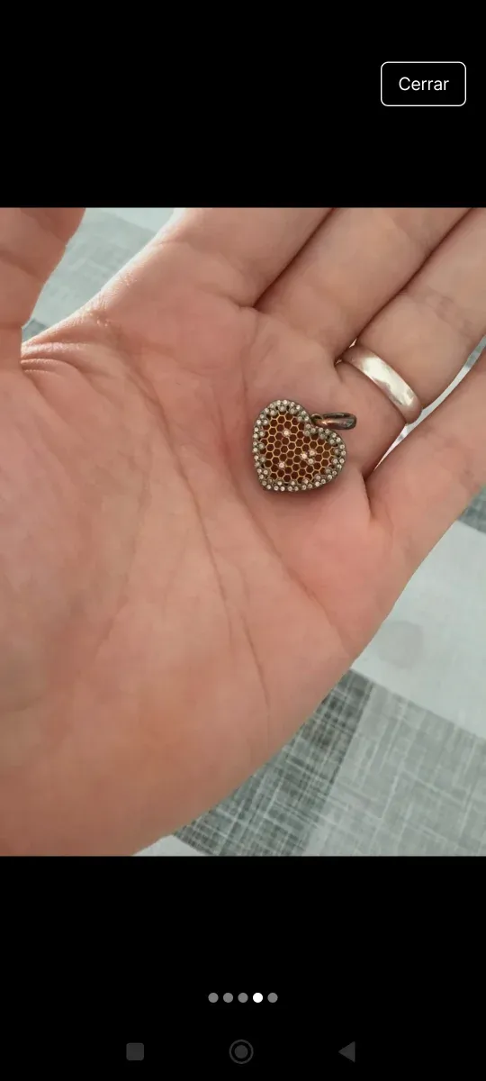 Bolsa, caja y colgante Pandora