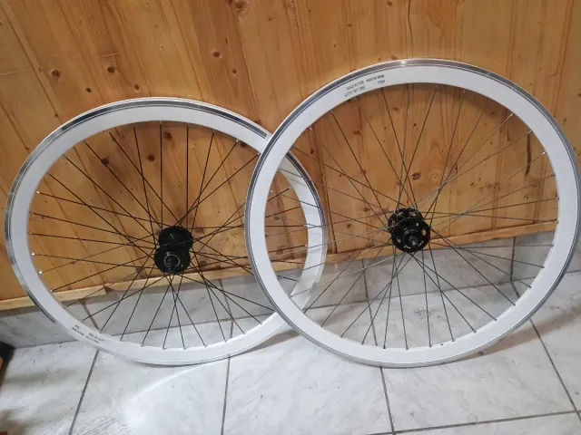 Ruote Fixed 28 Bianco/Argento