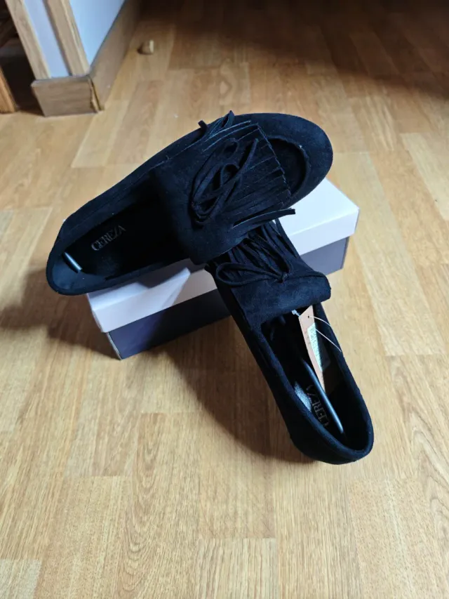 Mocasines negros con flecos
