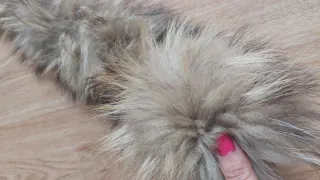 Collo pelliccia beige e marrone