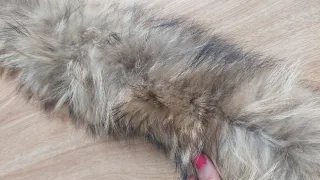 Collo pelliccia beige e marrone