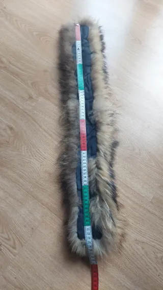 Collo pelliccia beige e marrone