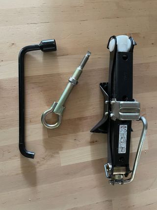 Gato manual para coche