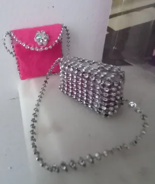 Barbie Glamour y Regalo complementos