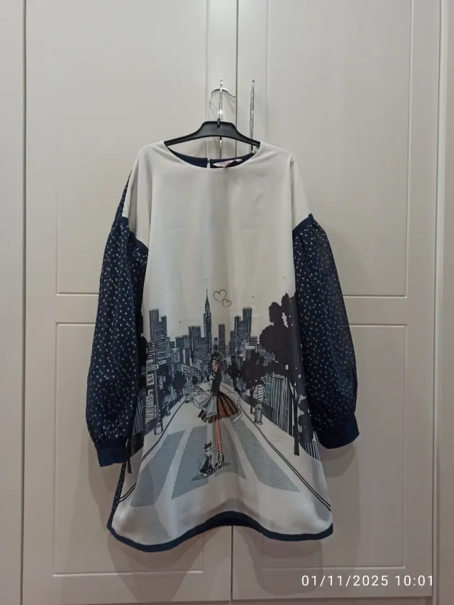 Vestido niña estampado ciudad