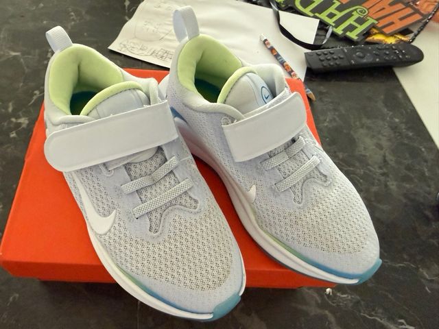 Zapatillas Nike niño verde y azul talla 31/19cm