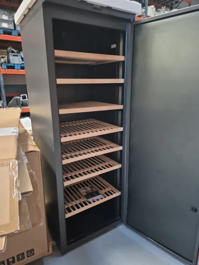 Vinoteca La Sommeliere VIP330P