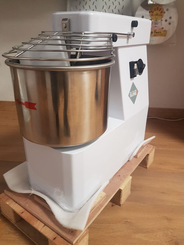 Amasadora 10L para 8kg de masa