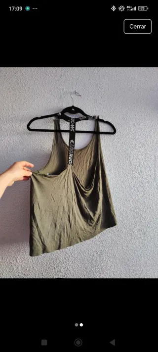 Camiseta sin mangas verde