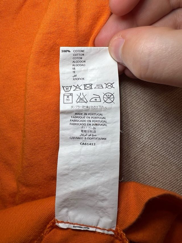 Camiseta Balmain naranja logo terciopelo
