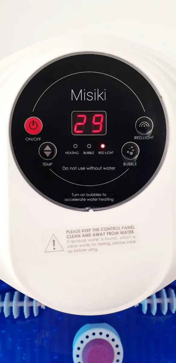 HIDROMASAJE DE PIES CON PIEDRA PÓMEZ