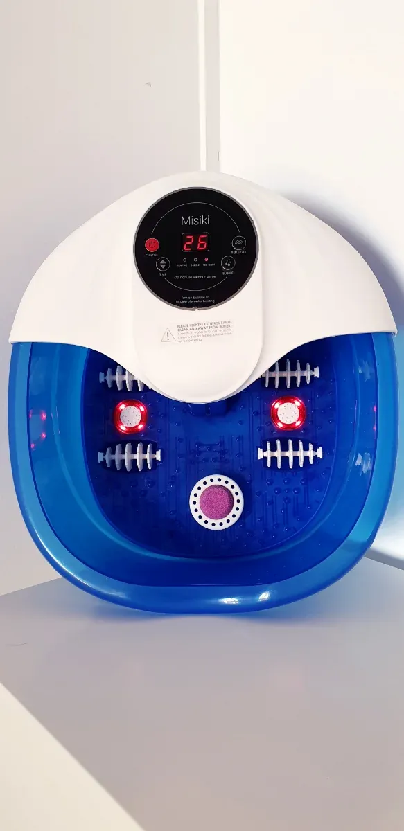 HIDROMASAJE DE PIES CON PIEDRA PÓMEZ