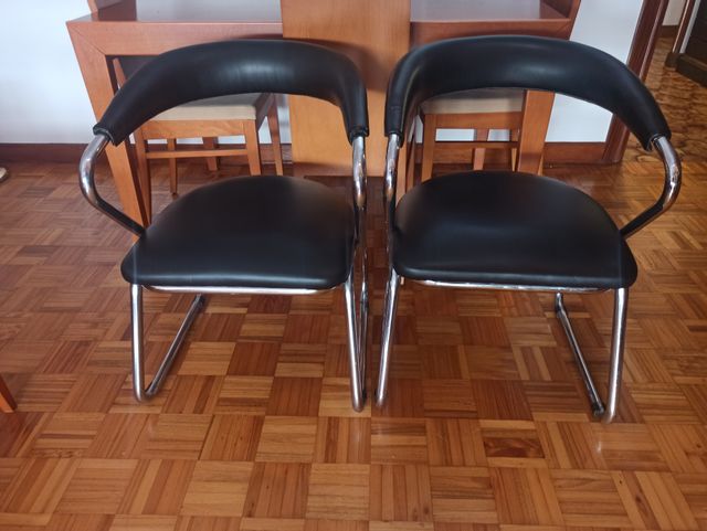 Juego de 2 sillas modernas