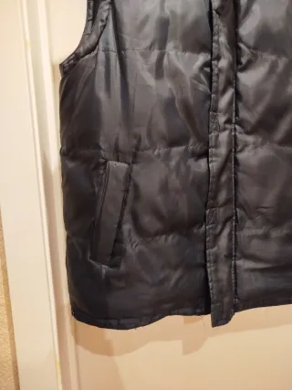 Chaleco acolchado hombre negro