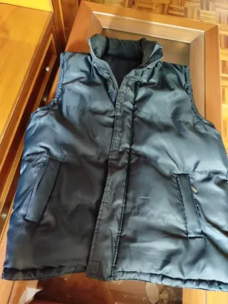 Chaleco acolchado hombre negro