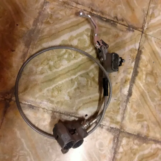 Bomba freno y pinza moto trial