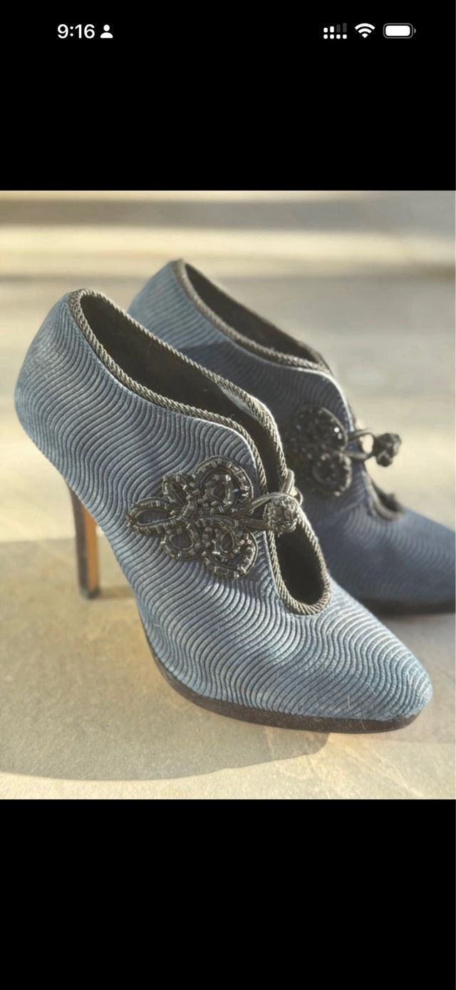 Botín azul marino tacón