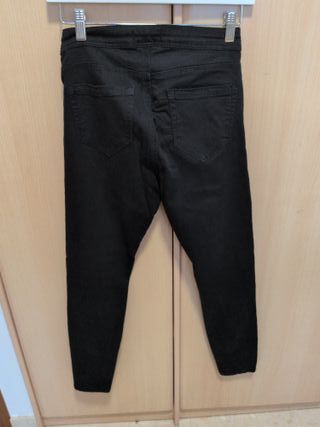 Pantalones Bershka Talla 36 Negros