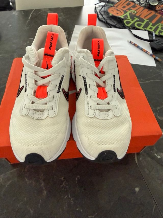 Zapatillas Nike Air Max Niño talla 32/20cm