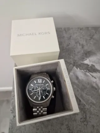 Reloj Michael Kors Negro y Plateado