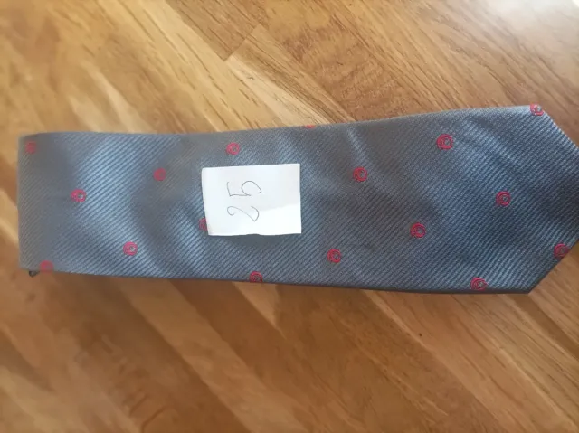 Corbata gris con puntos rojos Seda 