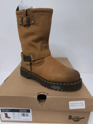Dr. Martens Anistone Hi Desert Brown