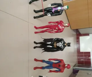 Muñecos Marvel: Spiderman, Batman, Iron Man, Joker