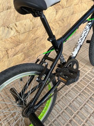 Bicicleta BMX Niño 20pulgadas  De 9 a 14 años