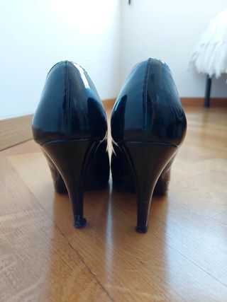 Scarpe décolleté lucide nere Tg 37