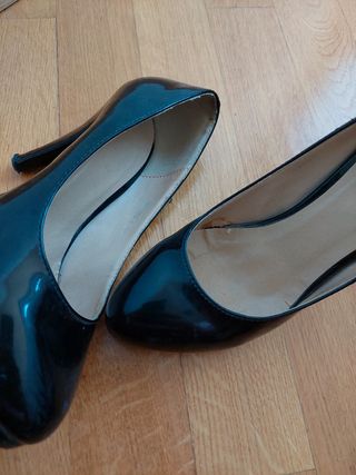 Scarpe décolleté lucide nere Tg 37