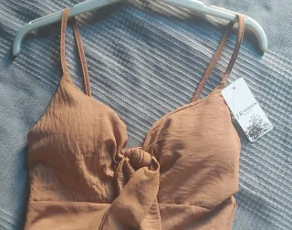 Vestito corto donna beige con nodo