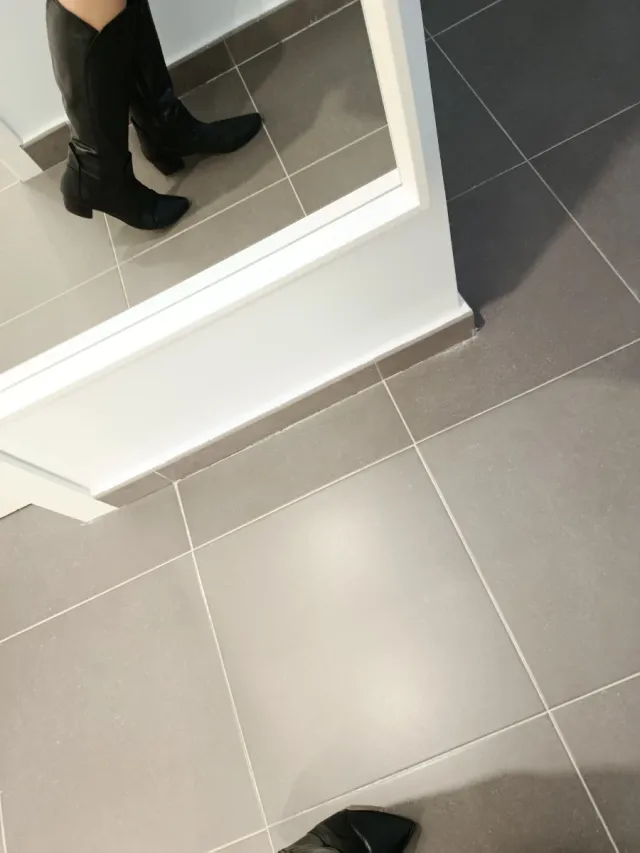 Botas altas de piel negras