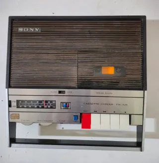 Radiocassette Sony CF-100 FM/AM Cassette-Corder