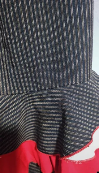 Falda Rociera Negra y Roja