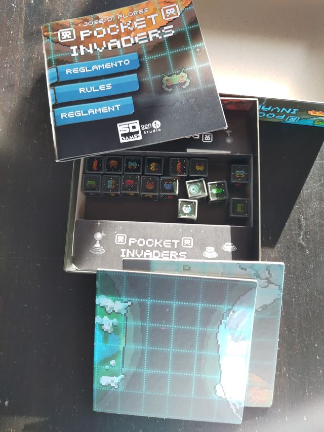 Pocket Invaders - Juego de mesa