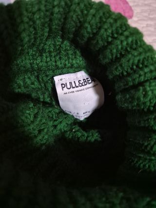 Jersey verde de cuello alto